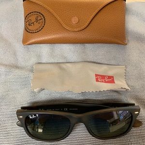 New Wayfarer polarized tortoise Ray Ban sunglasses